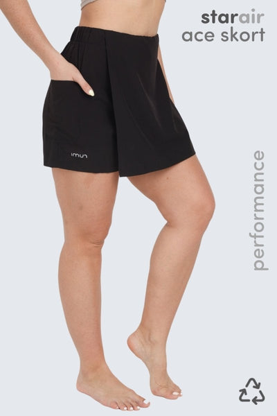 Rumi Earth - W StarAir Ace Skort - Black - R125002BKP - Bottoms